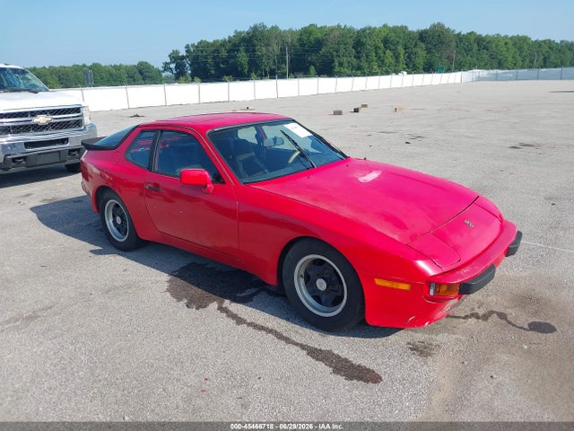 1984 PORSCHE 944 - 1