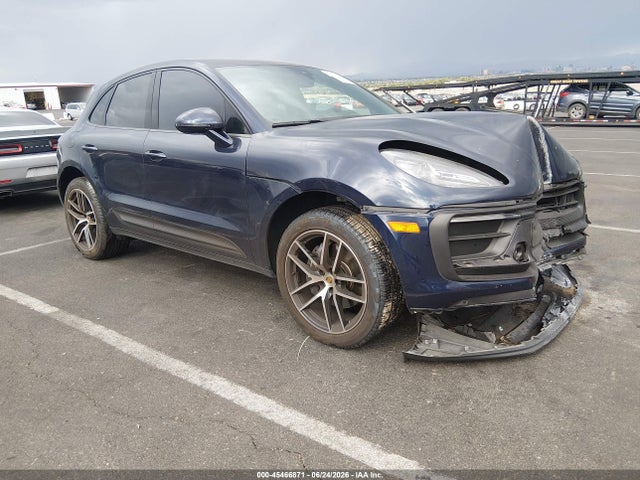 2023 PORSCHE MACAN T - 1