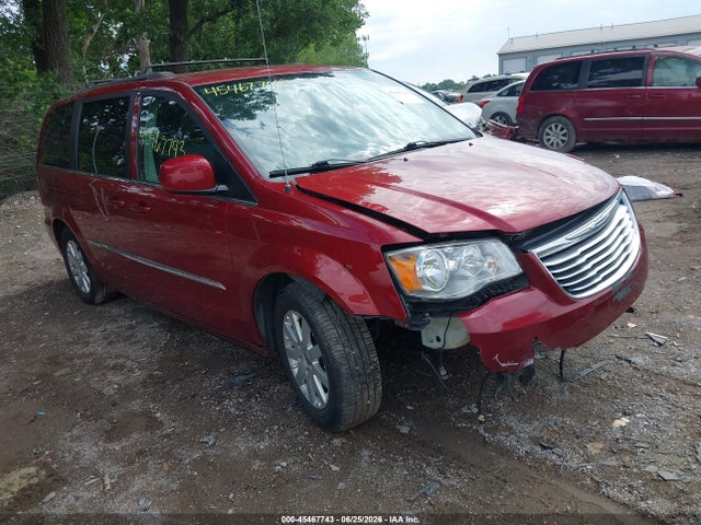 2015 CHRYSLER TOWN & COUNTRY - 1