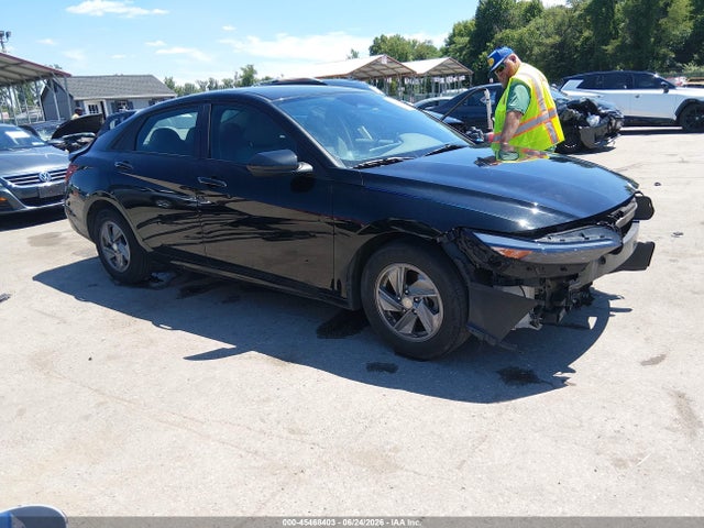 2024 HYUNDAI ELANTRA SE - 1