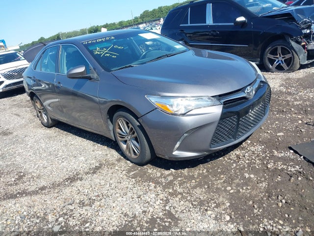 2016 TOYOTA CAMRY SE - 1