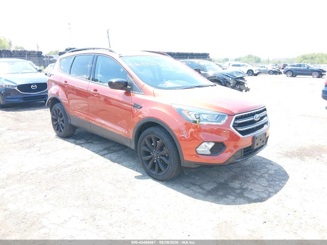 2019 FORD ESCAPE SE - 1