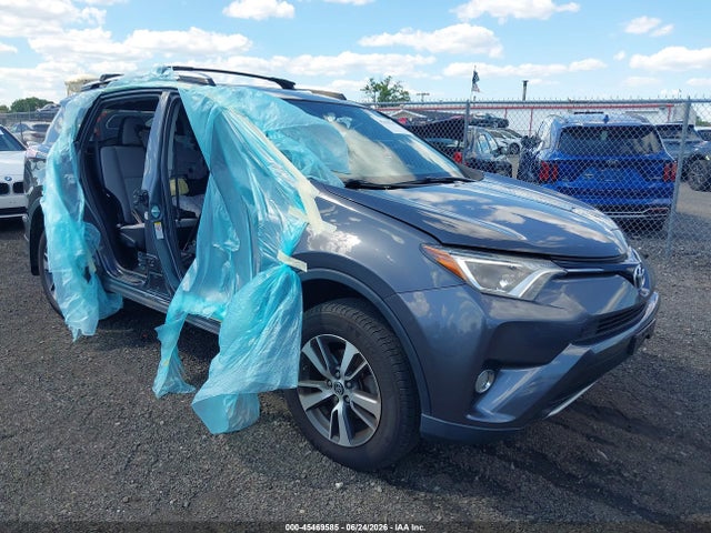 2016 TOYOTA RAV4 XLE - 1
