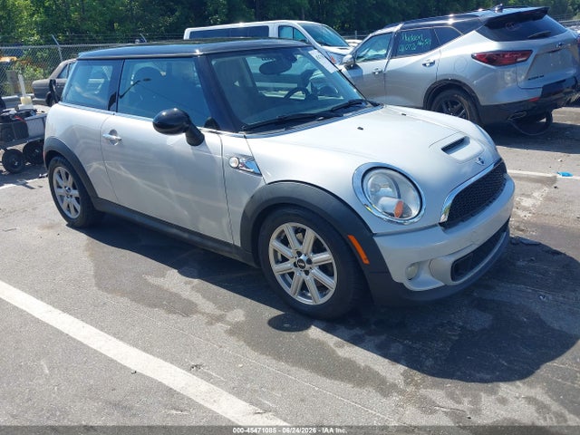 2013 MINI HARDTOP COOPER - 1
