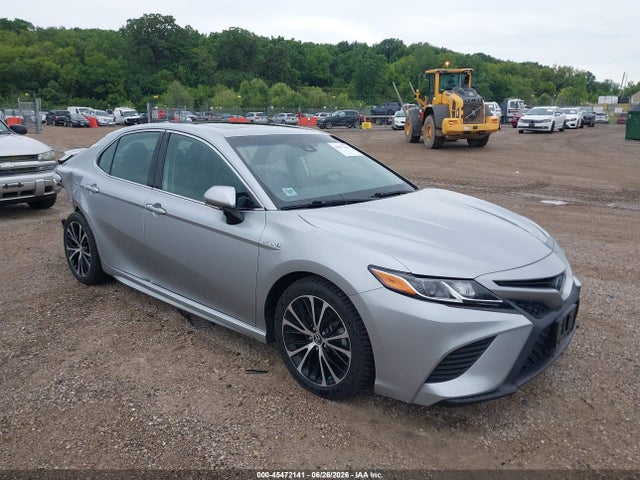 2020 TOYOTA CAMRY SE HYBRID - 1