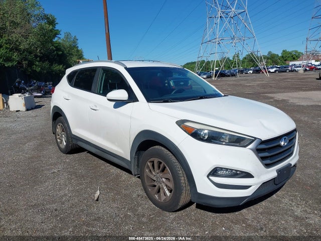 2017 HYUNDAI TUCSON SE - 1