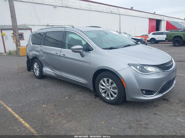 2018 CHRYSLER PACIFICA TOURING L - 1
