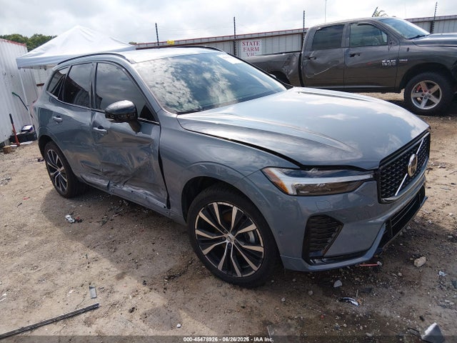 2024 VOLVO XC60 B5 PLUS DARK THEME - 1