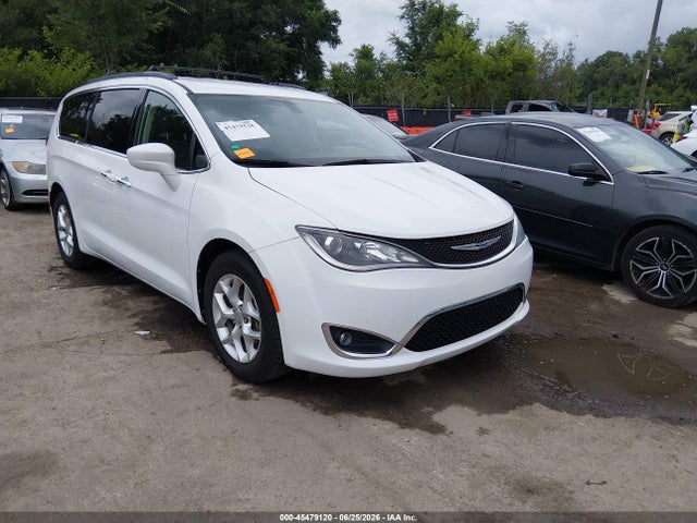 2020 CHRYSLER PACIFICA TOURING - 1