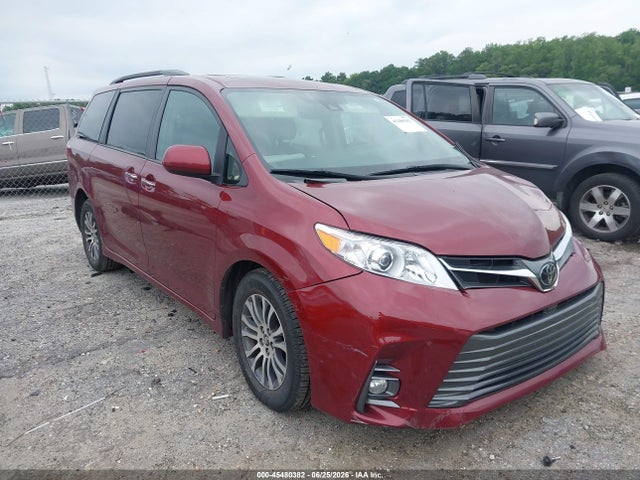 2019 TOYOTA SIENNA XLE 8 PASSENGER - 1