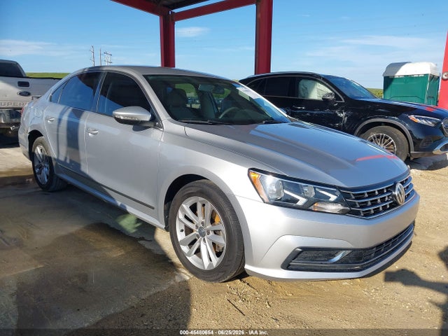 2017 VOLKSWAGEN PASSAT 1.8T S - 1
