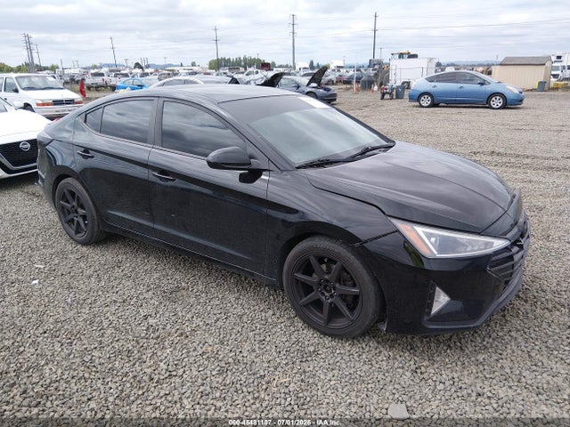 2019 HYUNDAI ELANTRA SE - 1
