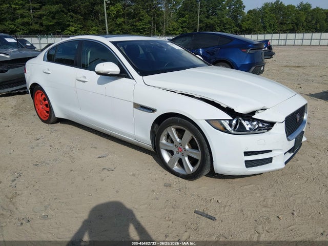 2017 JAGUAR XE 25T - 1