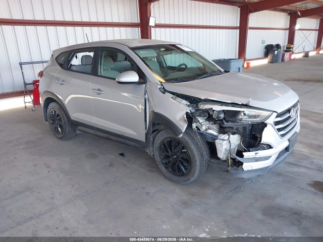 2017 HYUNDAI TUCSON SE - 1