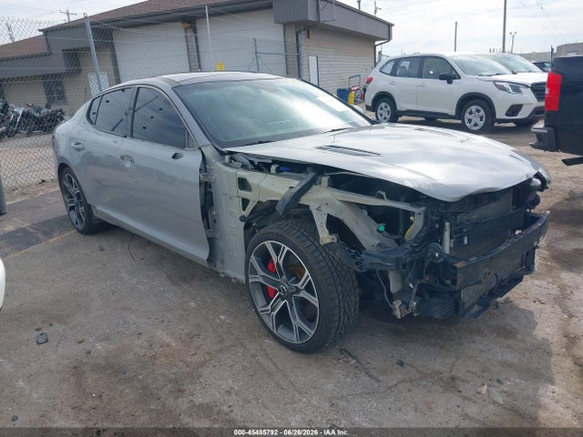 2018 KIA STINGER GT2 - 1