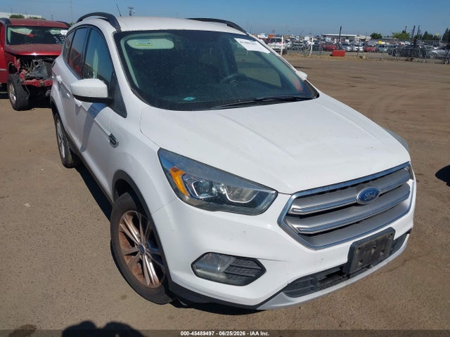 2017 FORD ESCAPE SE - 1
