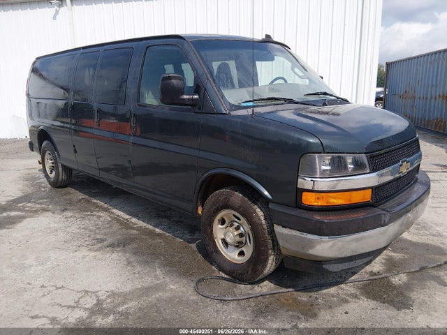 2017 CHEVROLET EXPRESS 3500 LT - 1