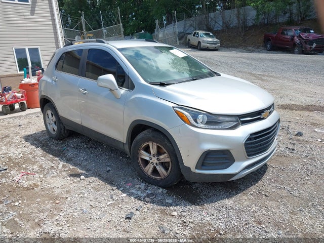 2017 CHEVROLET TRAX LT - 1