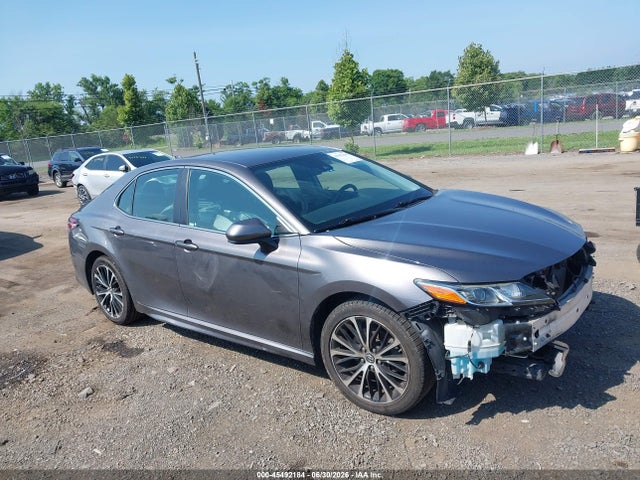 2019 TOYOTA CAMRY SE - 1