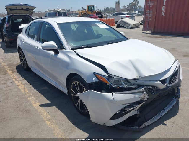 2020 TOYOTA CAMRY SE - 1