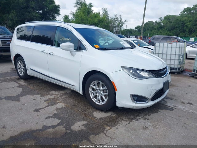 2020 CHRYSLER PACIFICA TOURING L - 1