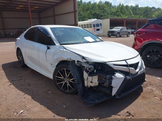 2020 TOYOTA CAMRY SE - 1