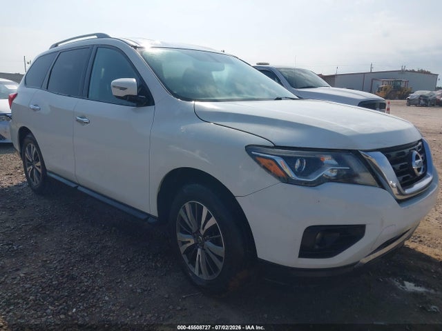 2017 NISSAN PATHFINDER SV - 1