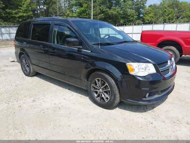 2017 DODGE GRAND CARAVAN SXT - 1