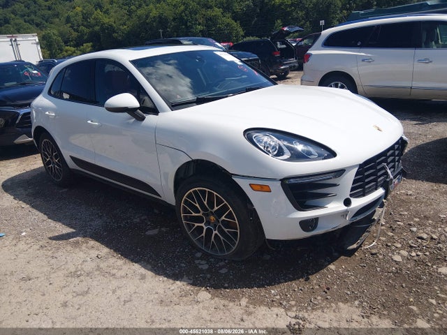 2018 PORSCHE MACAN - 1