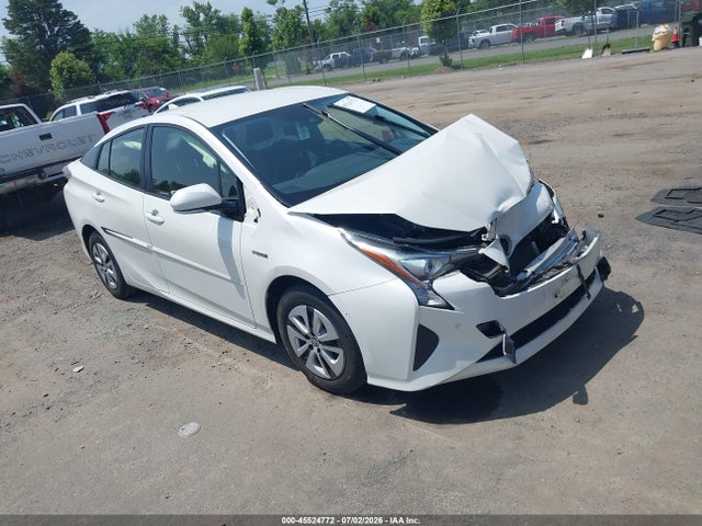 2018 TOYOTA PRIUS THREE - 1
