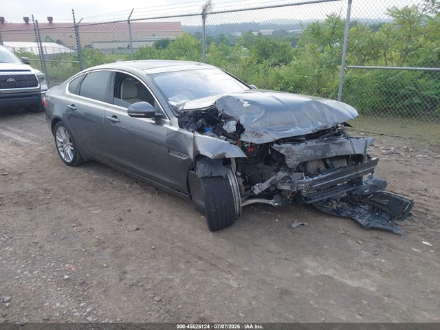 2017 JAGUAR XF 35T PRESTIGE - 1