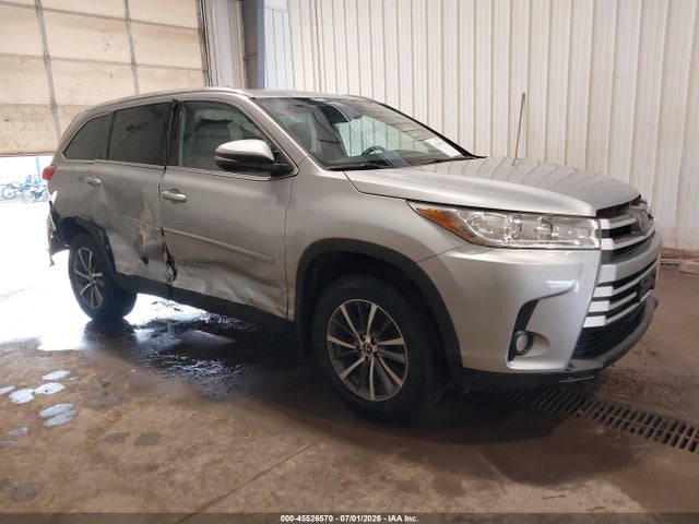 2019 TOYOTA HIGHLANDER XLE - 1