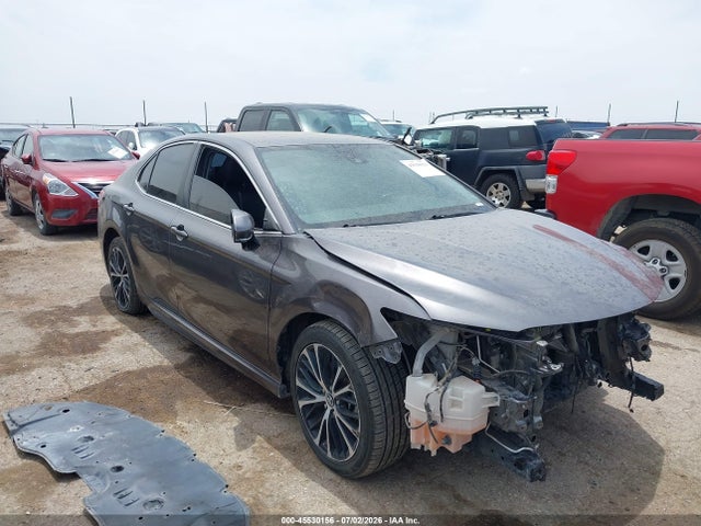 2019 TOYOTA CAMRY SE - 1