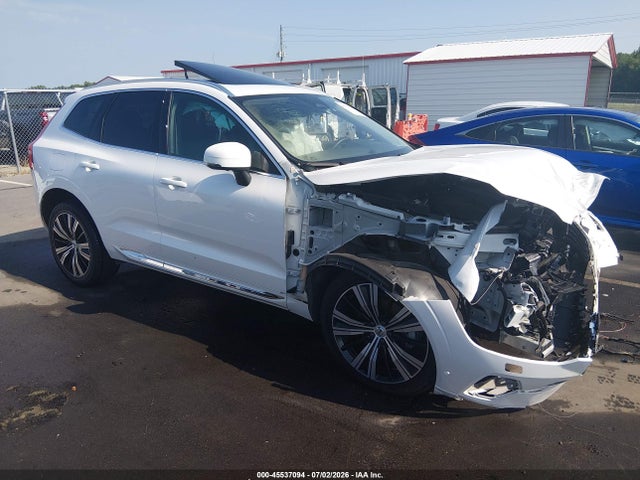 2023 VOLVO XC60 B5 PLUS BRIGHT THEME - 1