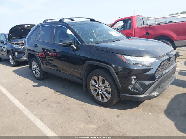2025 TOYOTA RAV4 XLE PREMIUM - 1