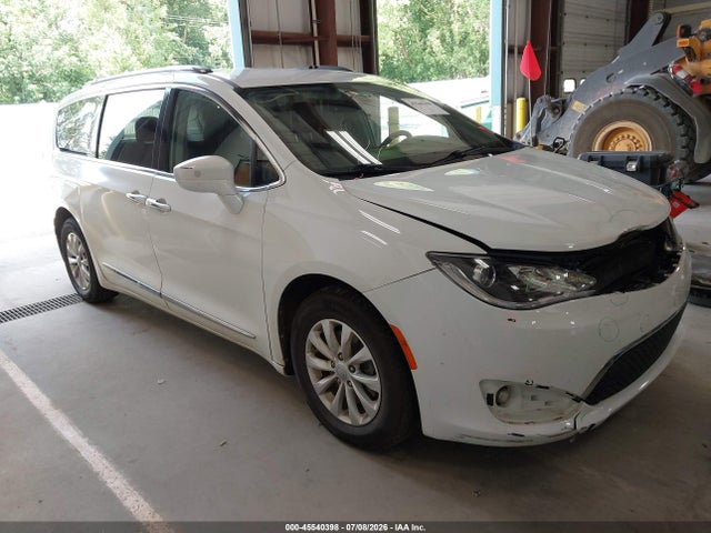2019 CHRYSLER PACIFICA TOURING L - 1