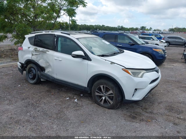 2017 TOYOTA RAV4 XLE - 1