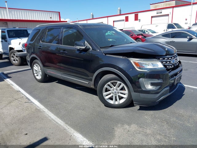 2017 FORD EXPLORER XLT - 1