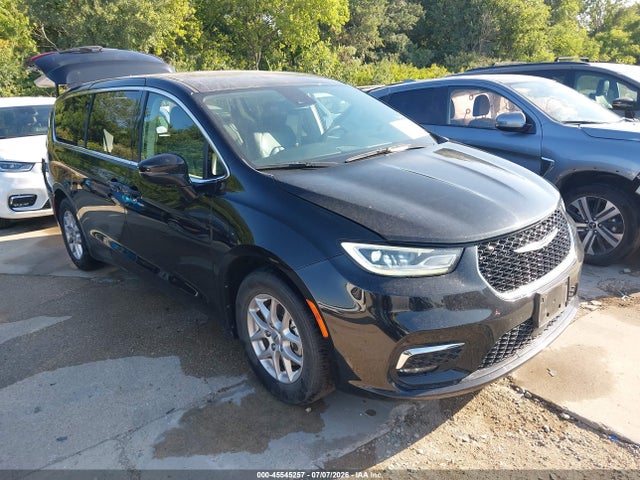2024 CHRYSLER PACIFICA TOURING L - 1