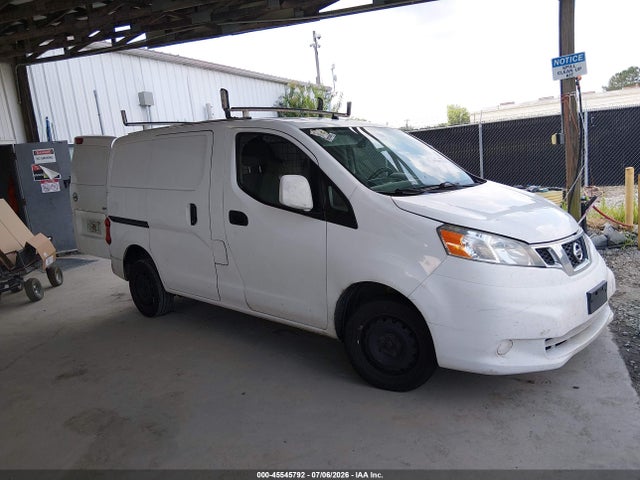 2017 NISSAN NV200 SV - 1