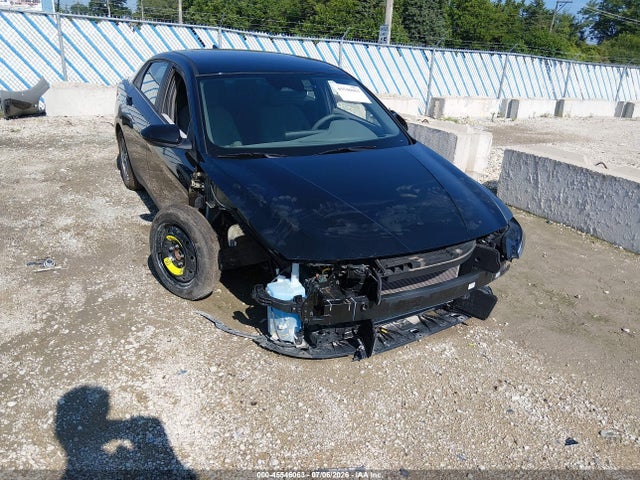 2024 HYUNDAI ELANTRA SE - 1