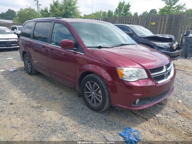 2017 DODGE GRAND CARAVAN SXT - 1