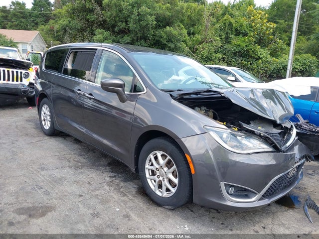 2020 CHRYSLER PACIFICA TOURING - 1