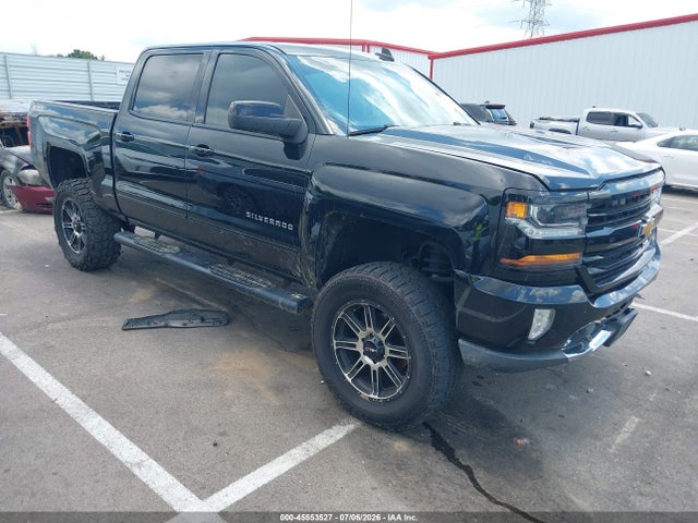 2017 CHEVROLET SILVERADO 1500 LT - 1