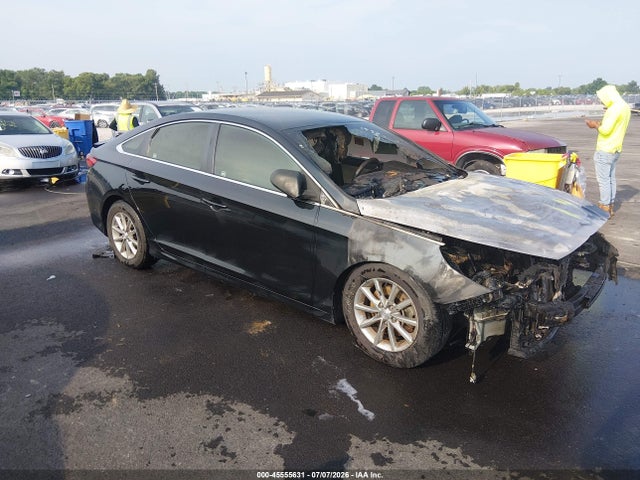 2019 HYUNDAI SONATA SE - 1