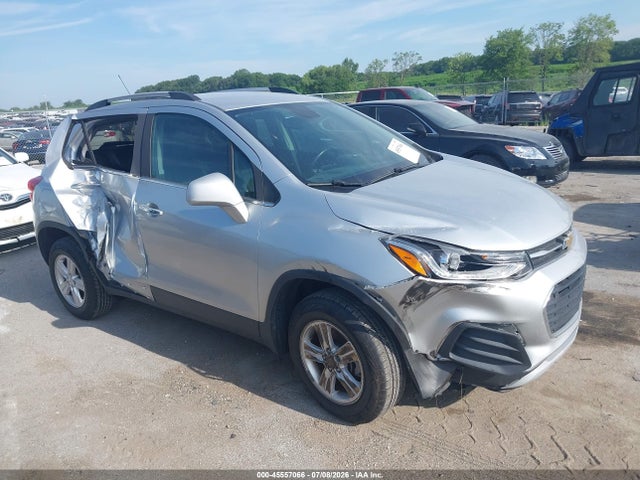 2019 CHEVROLET TRAX LT - 1
