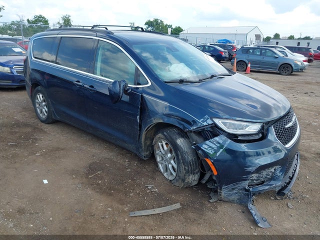 2022 CHRYSLER PACIFICA TOURING L - 1