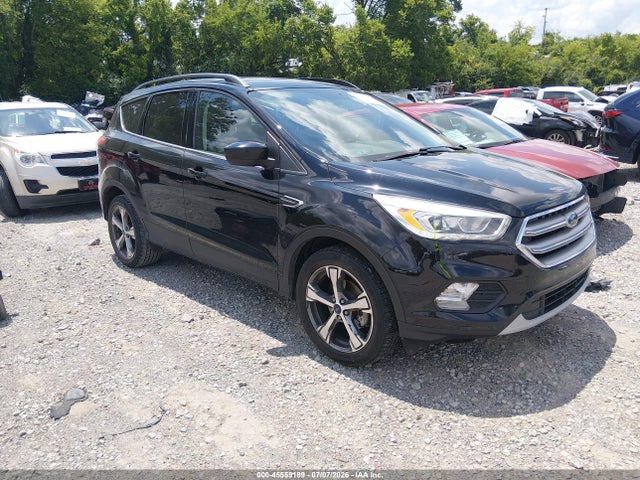 2017 FORD ESCAPE SE - 1