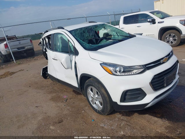 2019 CHEVROLET TRAX LT - 1