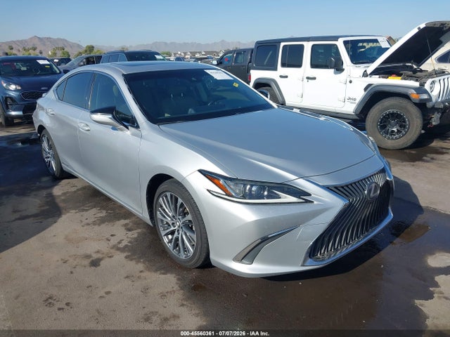 2019 LEXUS ES 300H - 1